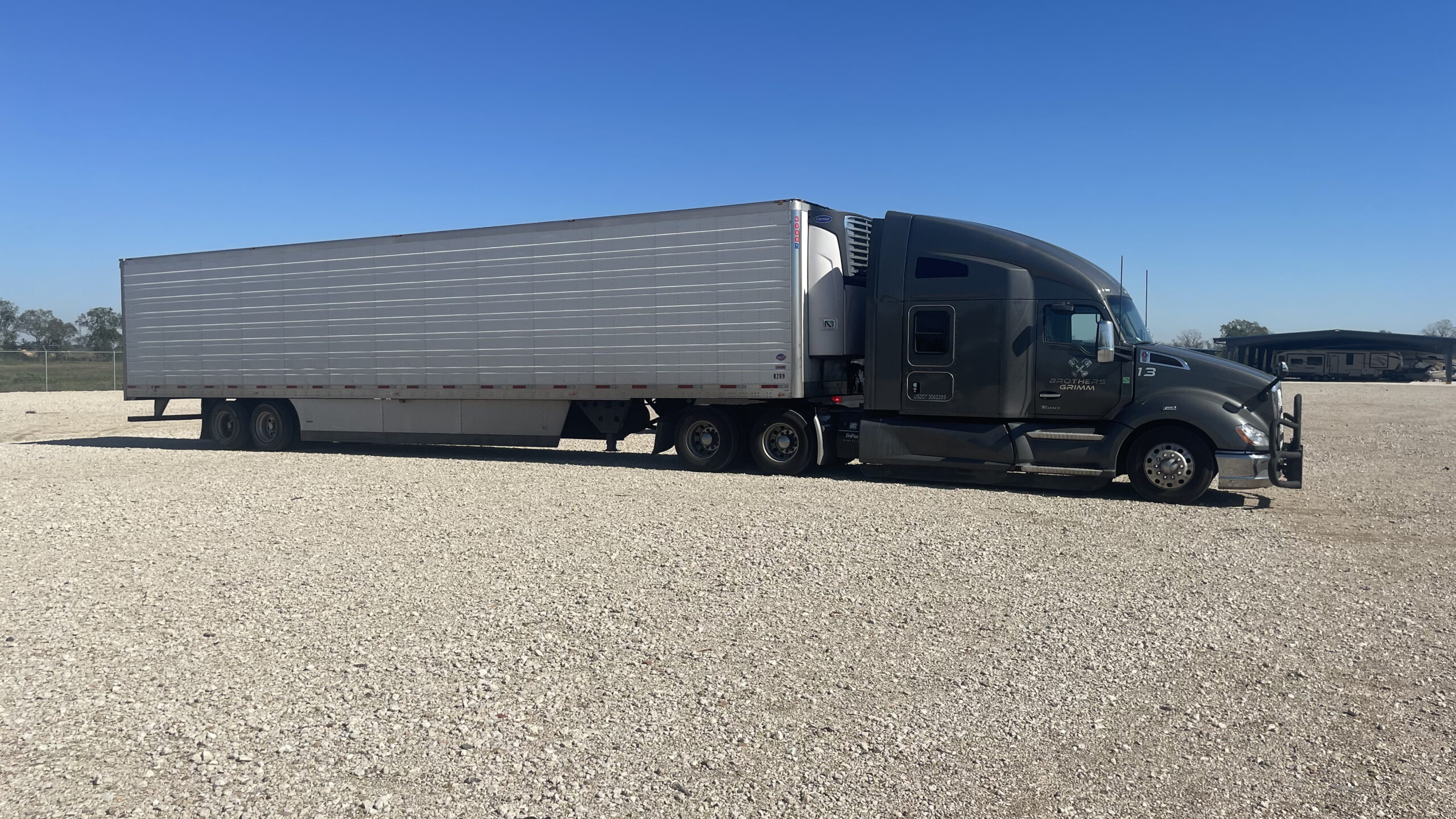 Semi Truck and Trailer Storage